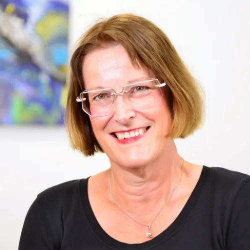 Dr. med. Simone Fitzner-Packbier
